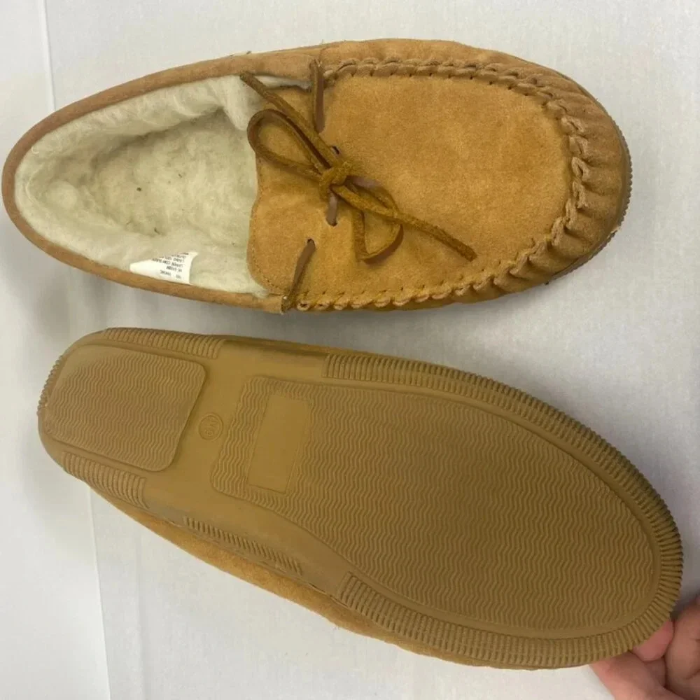 NWOT 100% Merino Wool Leather Plymouth Moccasins